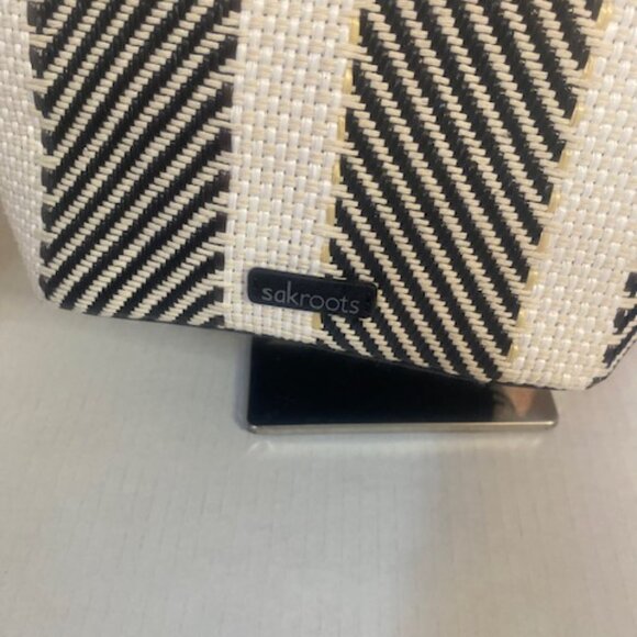 Sakroots Roma Black And White Woven Shoulder Bag Purse - Picture 2 of 6